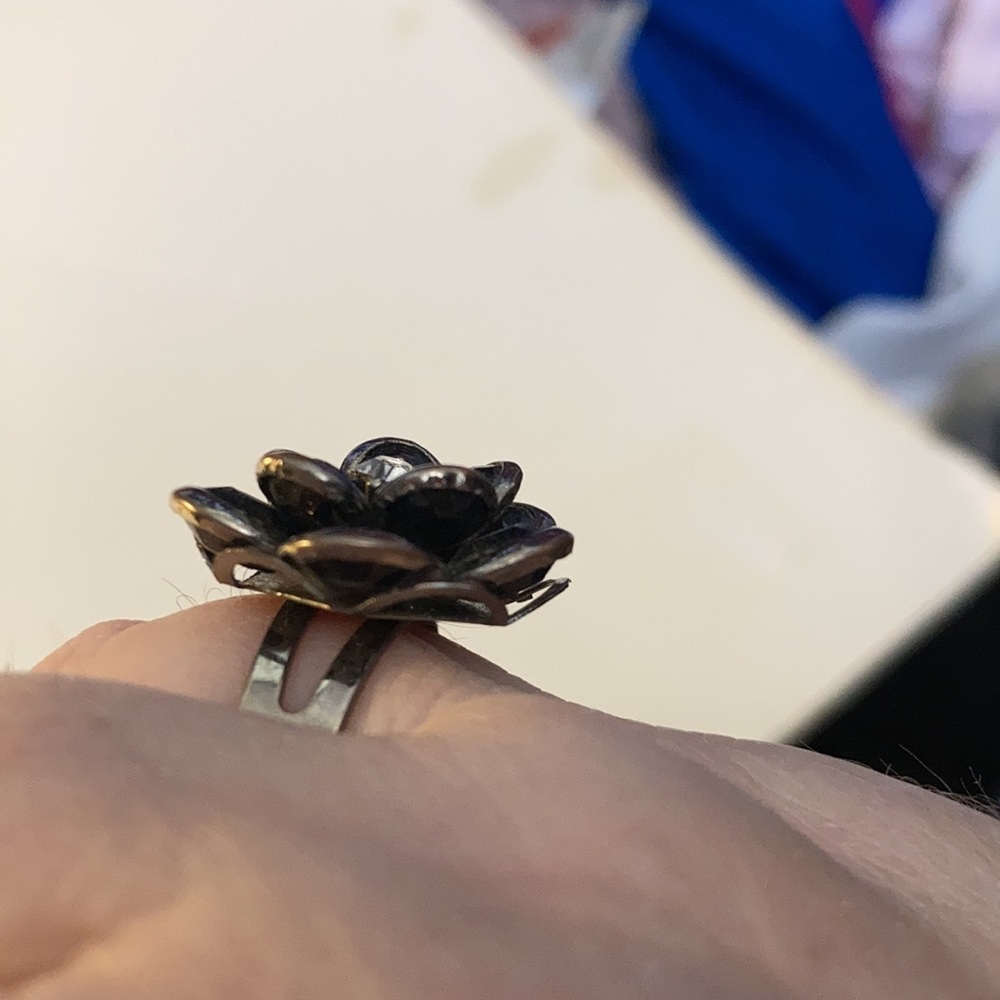 Rose adjustable ring - Picture 3 of 3